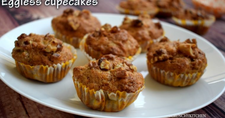 Eggless Banana Walnut Muffins / Banana Nut Cupcake