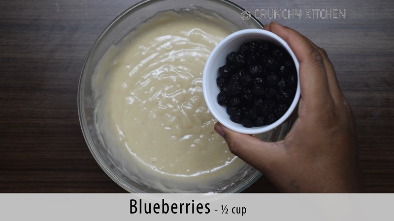 Eggless Blueberry muffins