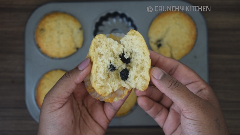 Eggless Blueberry muffins 